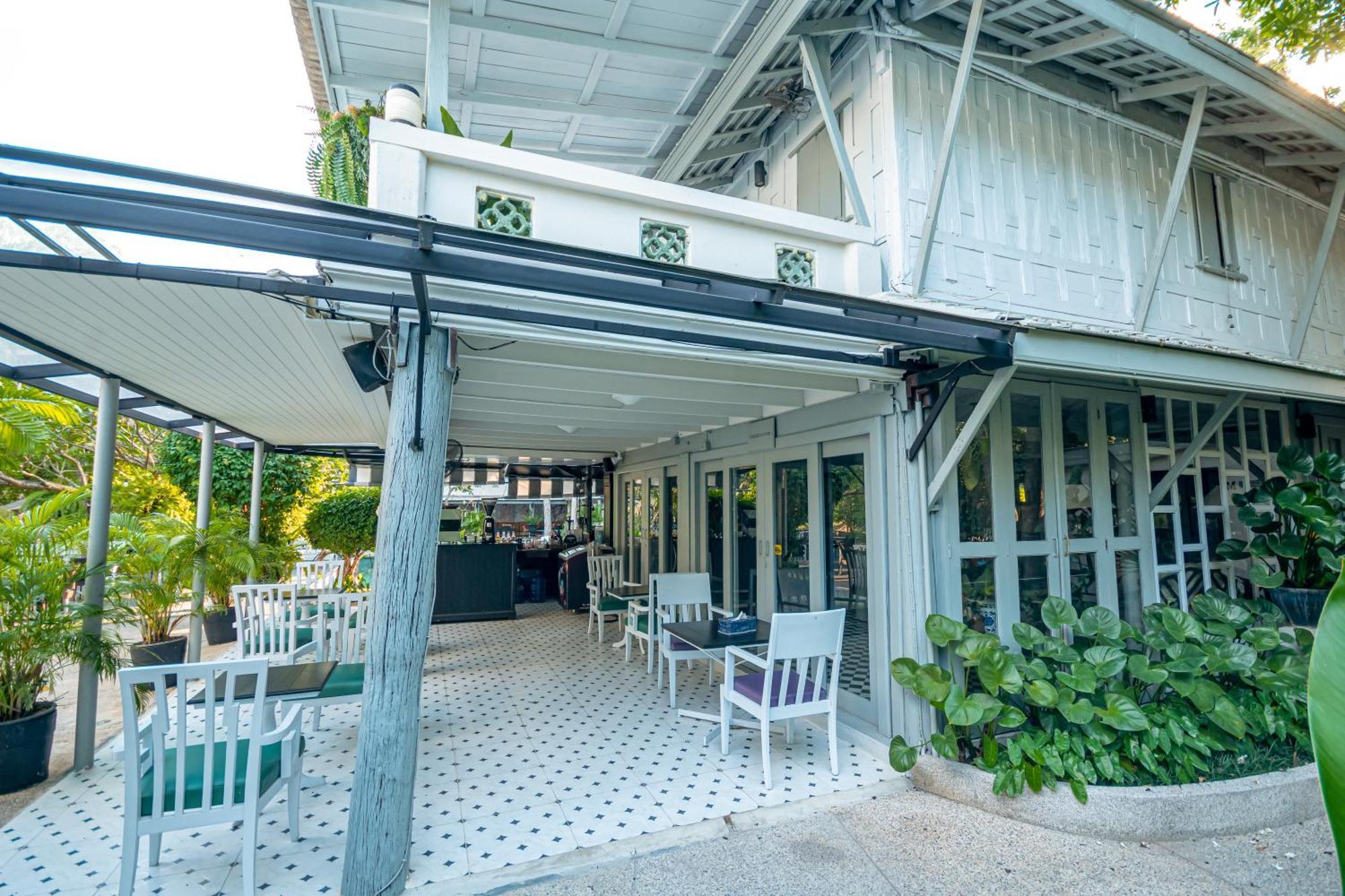 Zantiis Ndol Villas Muak Lek Exteriör bild